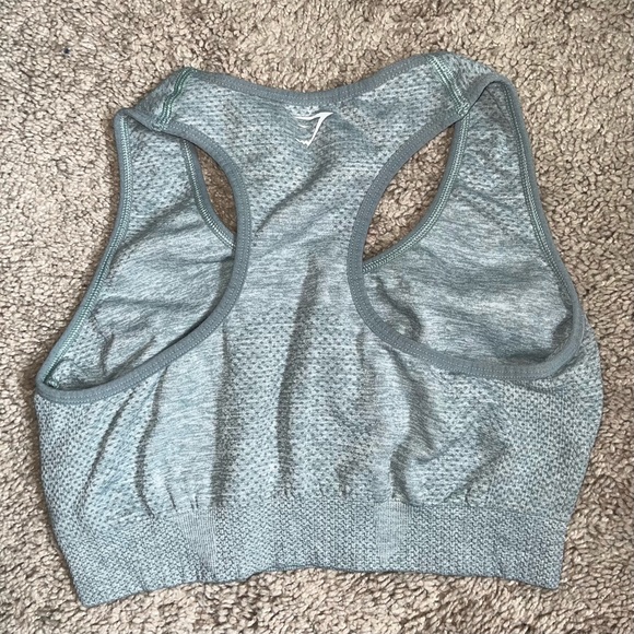 Gymshark Cropped Long Sleeve & Matching Sports Bra - Picture 3 of 3
